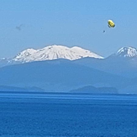 Bed And Breakfast Happy Home Taupo Accommodation 外观 照片