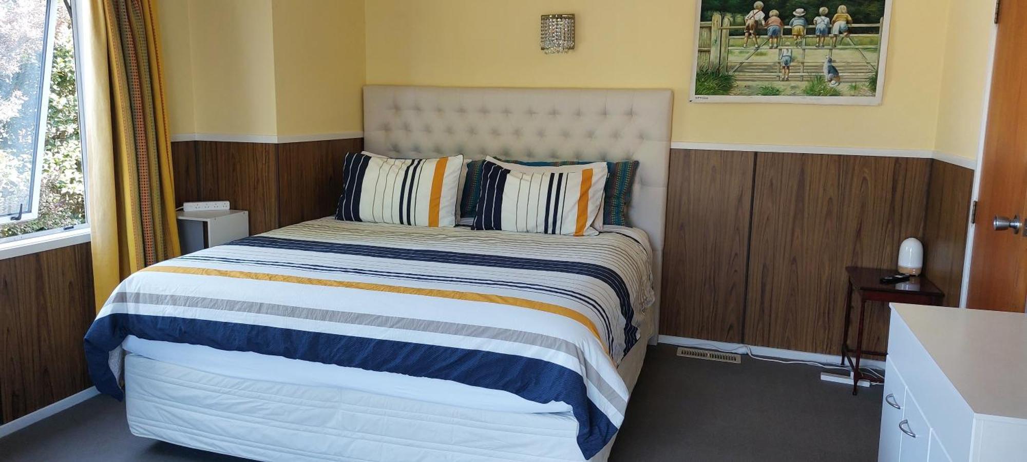 Bed And Breakfast Happy Home Taupo Accommodation 外观 照片