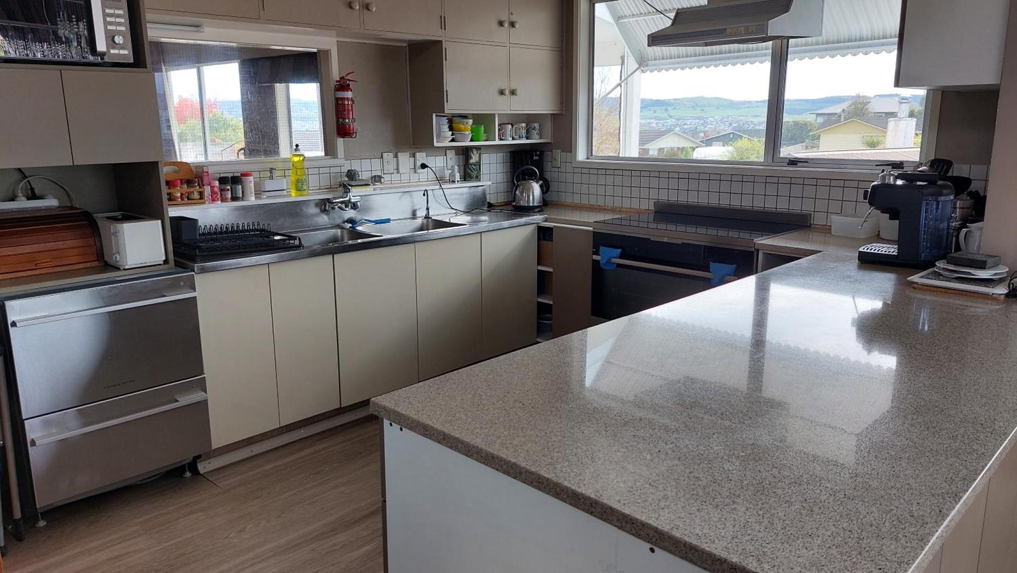 Bed And Breakfast Happy Home Taupo Accommodation 外观 照片