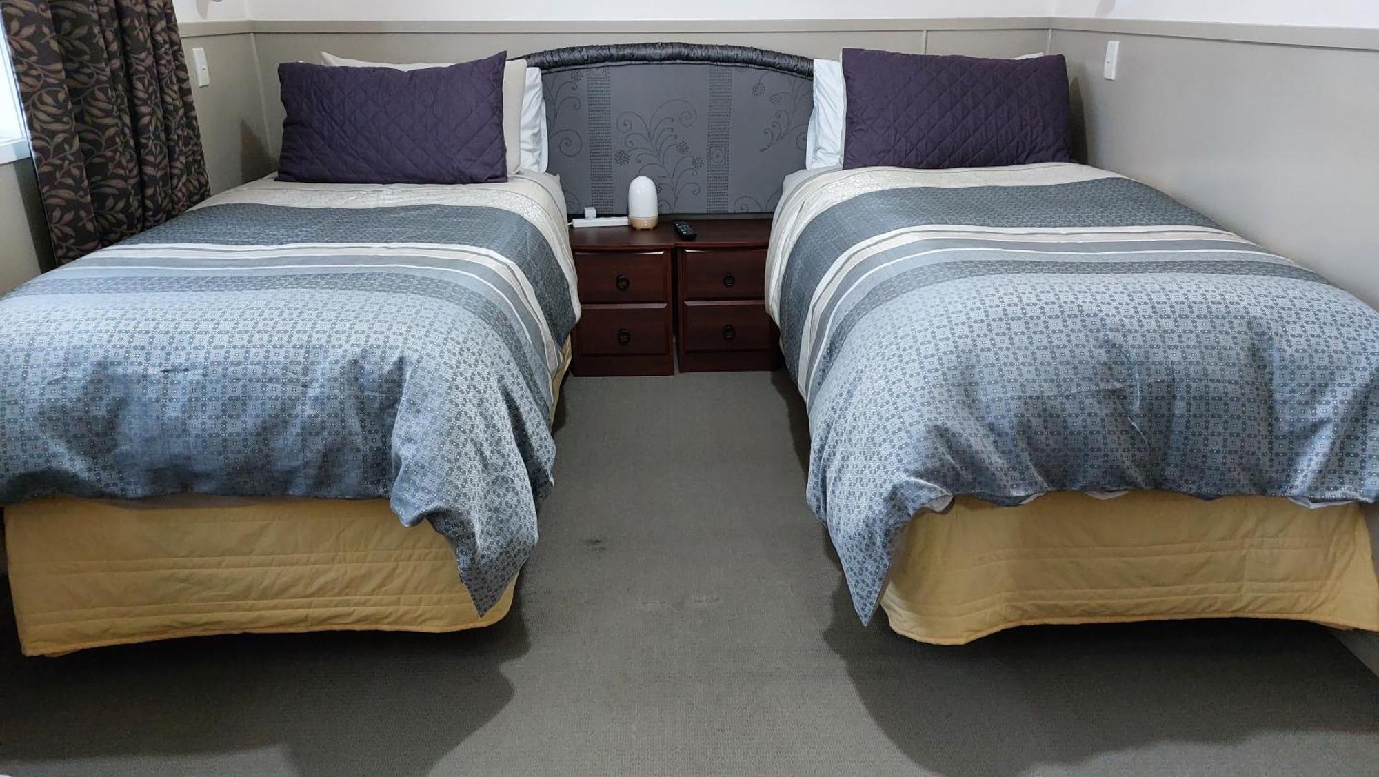 Bed And Breakfast Happy Home Taupo Accommodation 外观 照片